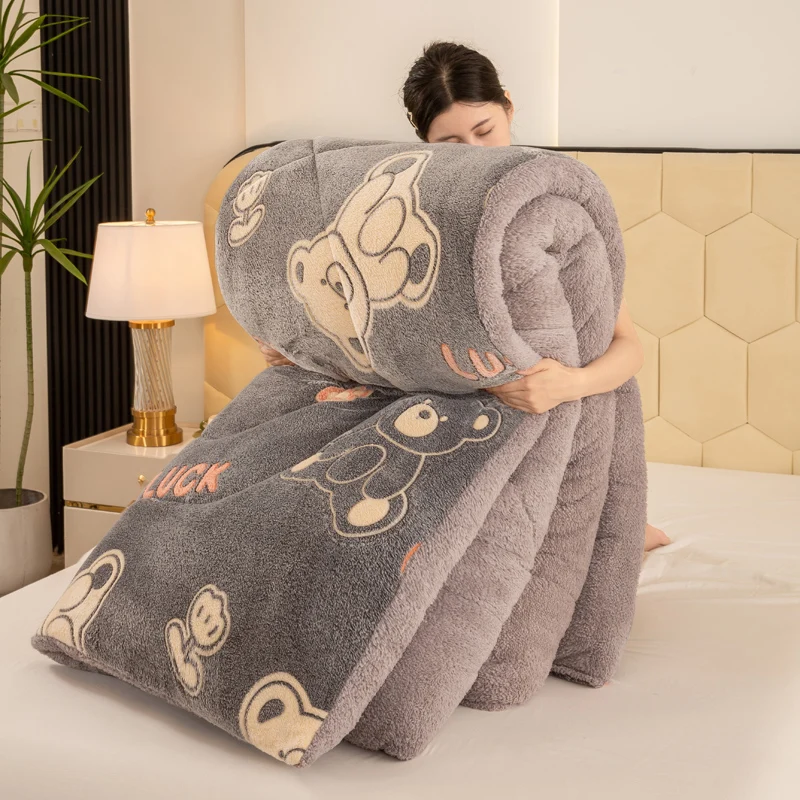 wholesale 5kg Thickened Quilted comforter Skin-friendly and warm bed blankets for winter king size