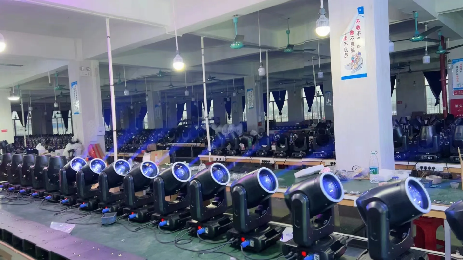 New Professional Light Sharpy 5R 7R Moving Head Mini 200w 230w Beam for Dj Disco Nightclub Wedding Party