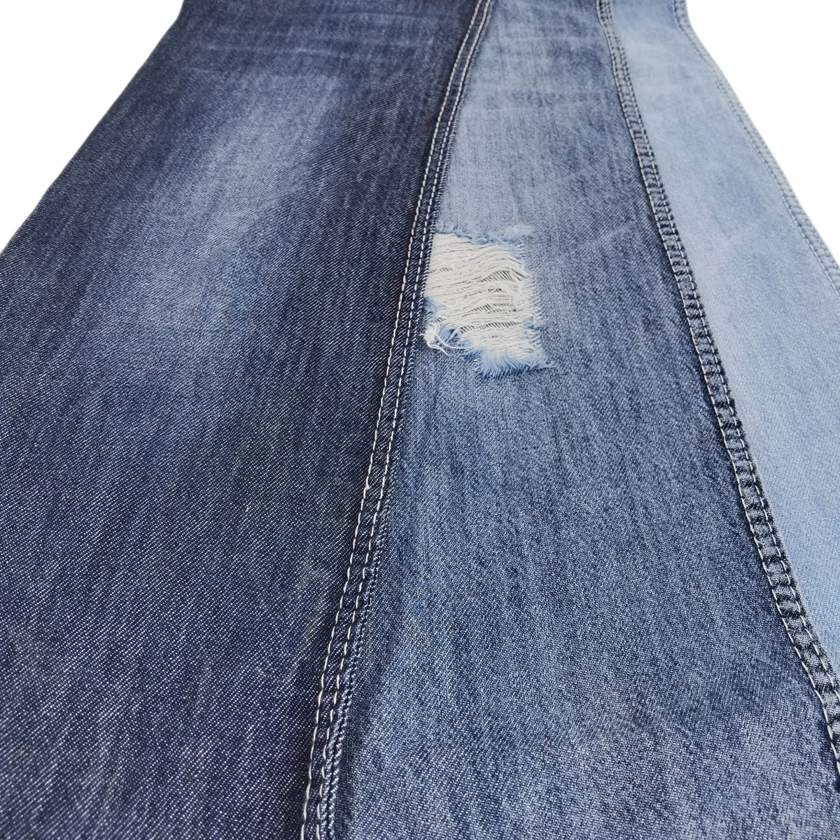 wholesale factory supply 8oz lightweight 95%cotton 5%polyester slub indigo blue denim fabric for appeal
