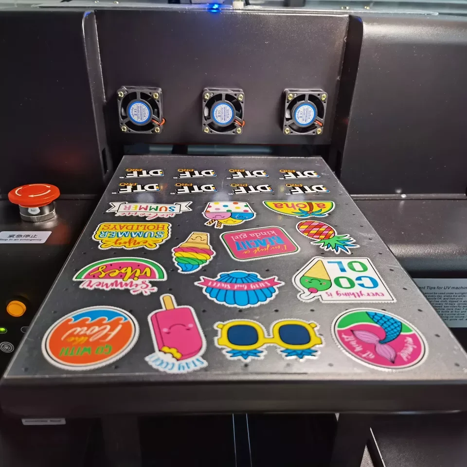 UV DTF Printer With Transfer PVC Film 3d Effect 50cm 30cm L805 Xp600 Print Head Roll To Roll UV DTF Printer Sticker DTF Printer