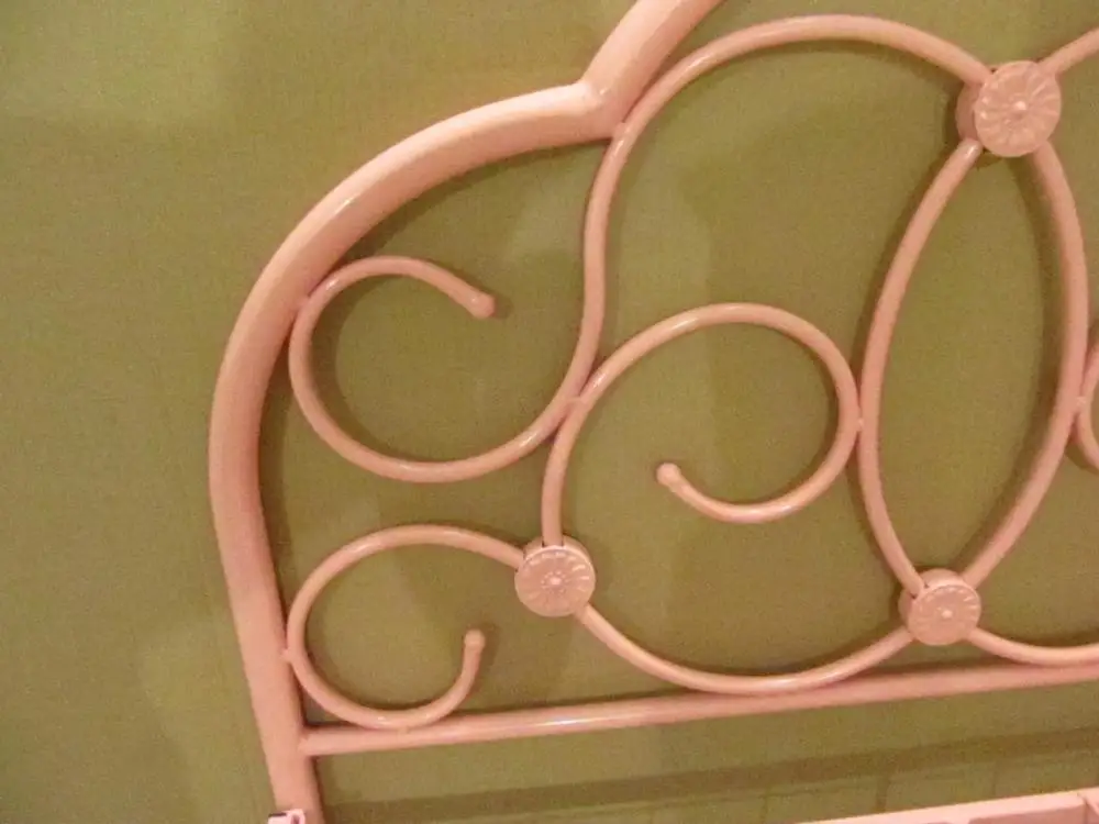 Bedroom Furniture Metal Twin Size Pink  Frame Girls Bed