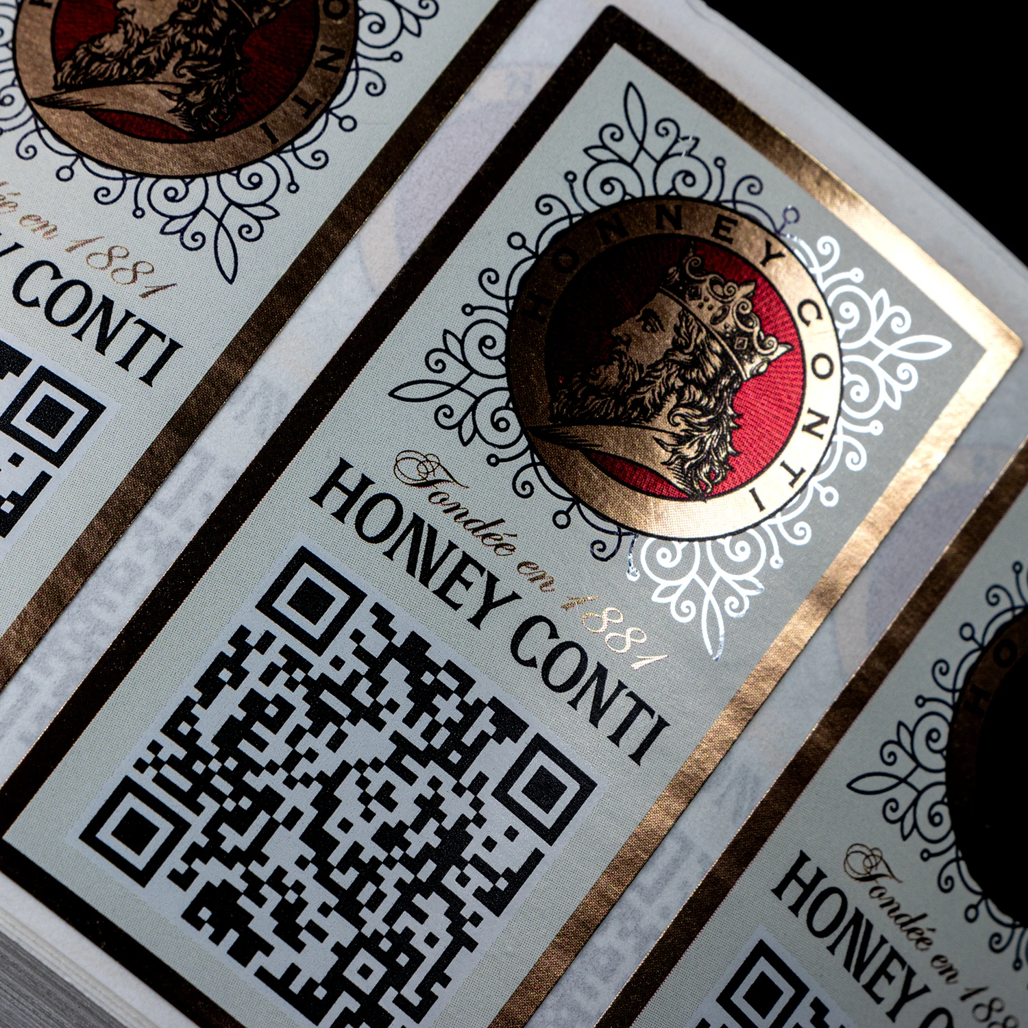Custom Waterproof Adhesive Gold Foil Packaging Food Label Sticker Brand Logo QR Code Stickers For Products