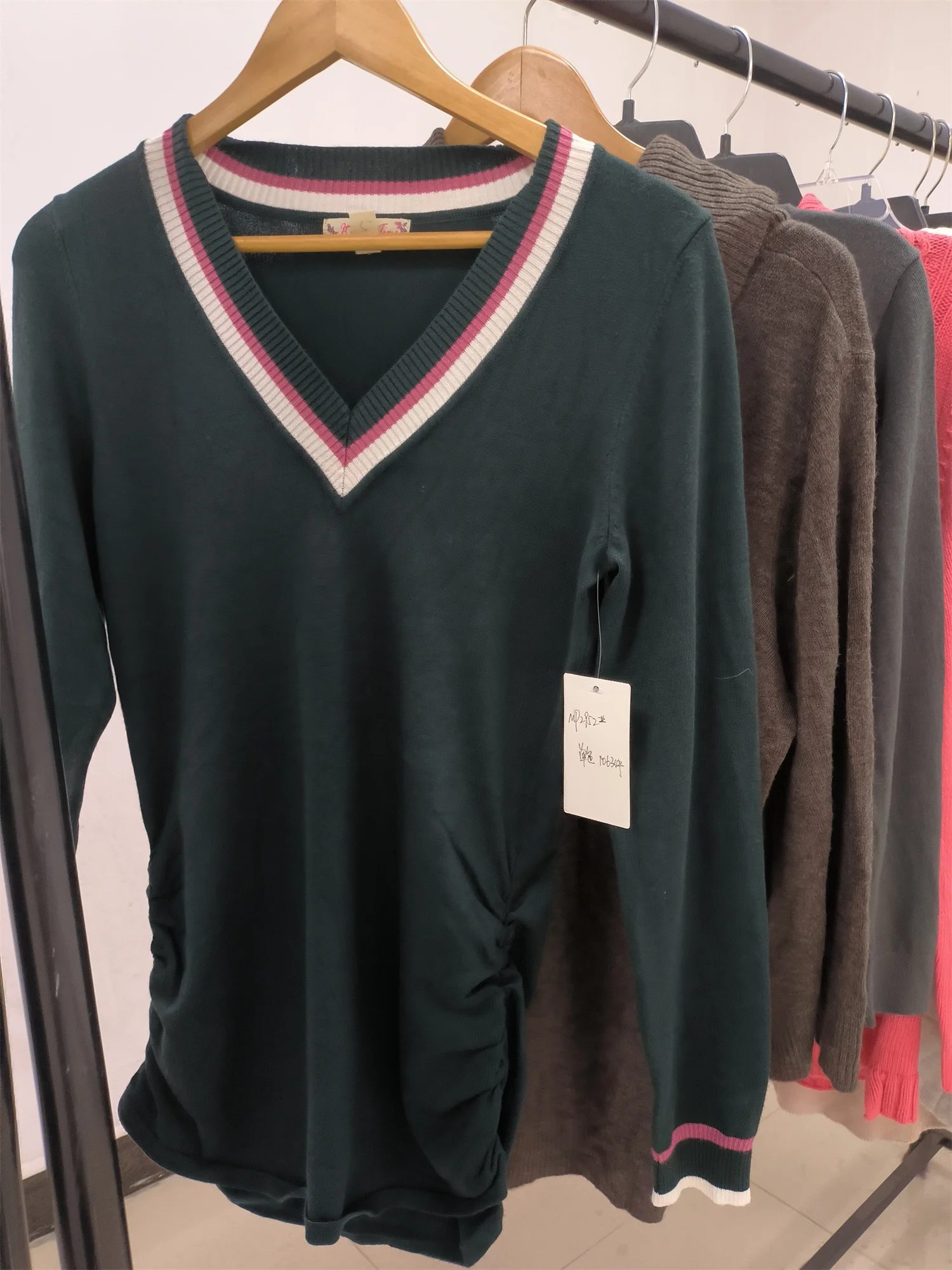 VSCOO Factory Direct Cheapest Price Wholesale Men Women Supplier Bulks Brand Shop Stock Tops Sweater