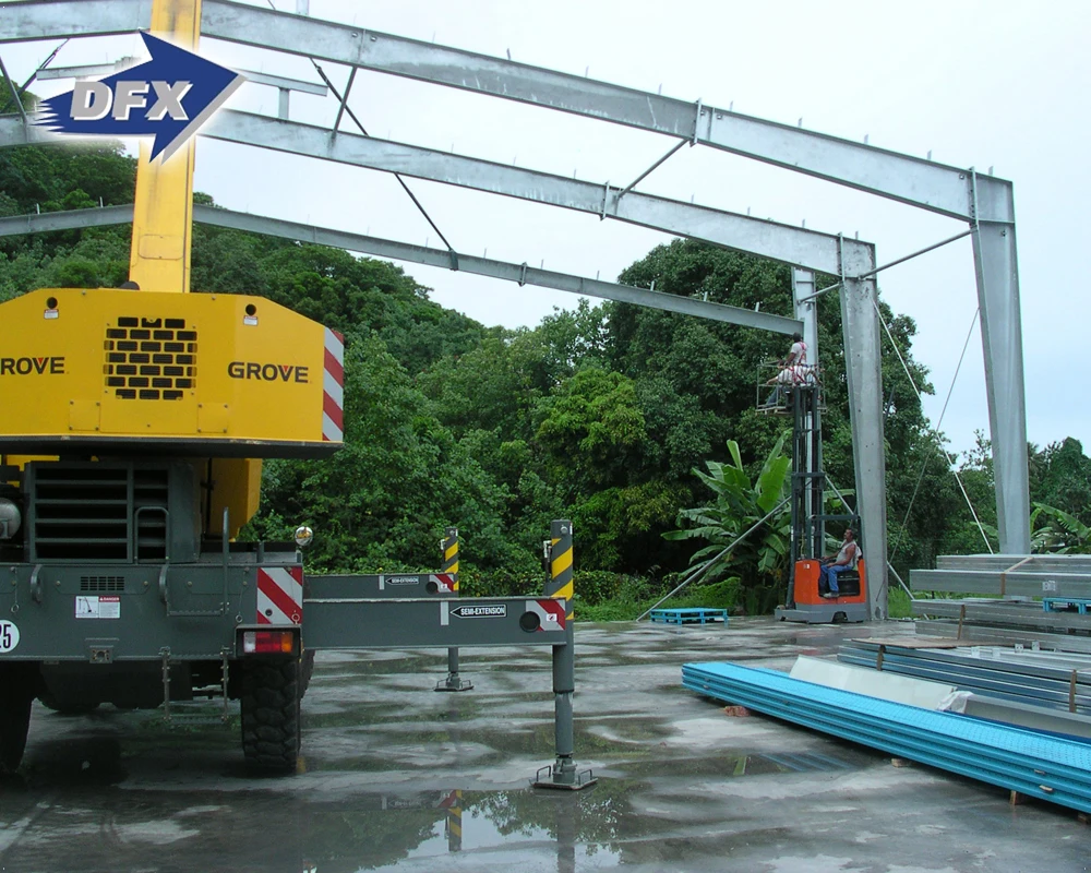 Low Cost Light Prefabricated Building Construction Hight Rise Shopping Mall Hall Prefab Warehouse Steel Structure New Design