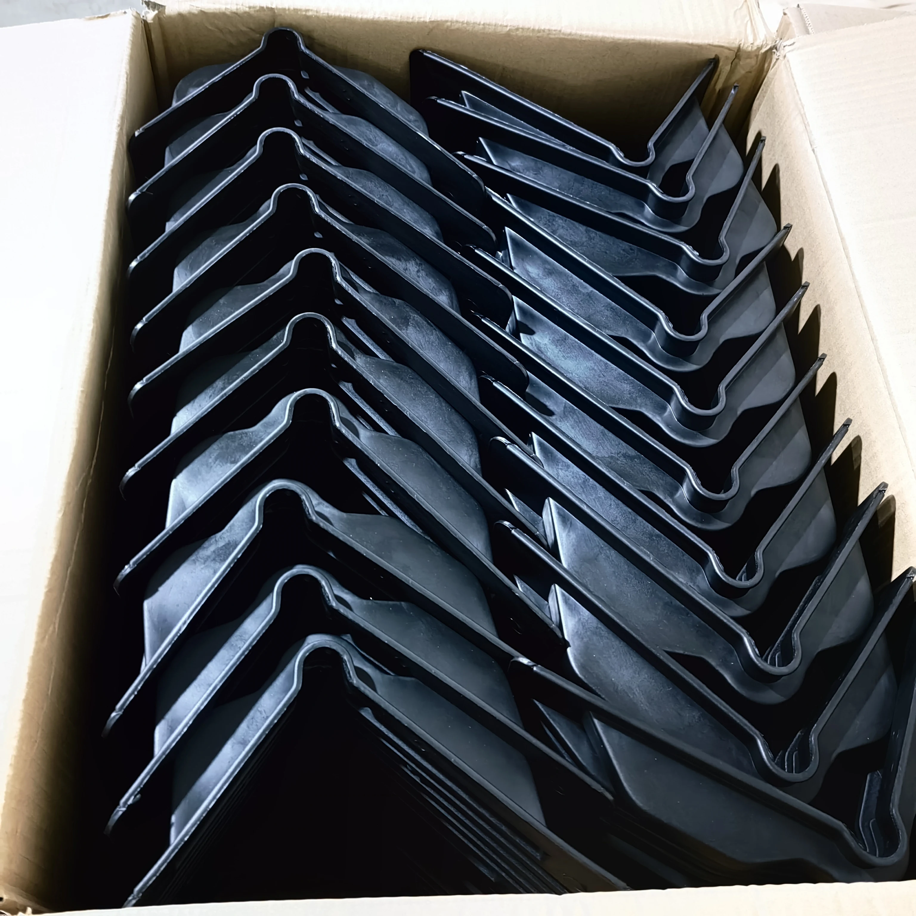 Black colour PE material corner protector