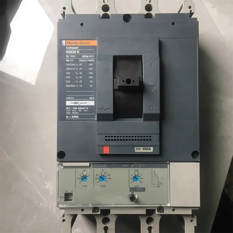 Автоматический выключатель Merlin Gerin Compact NS400N NS400H NS630N NS630H MT400/630