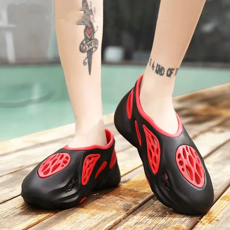 Fashion Cut-out Platform Slippers Sandal Fashion Beach Slides Soft EVA Outdoor Anti Slip Home Men Sandals Luxury Shoes