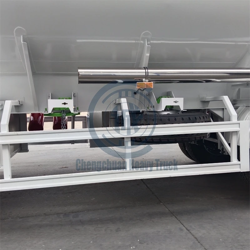 Good Quality Tri-Axles Fuel Tanker Alloy Liquid Transportation  Semi Trailer For Sale