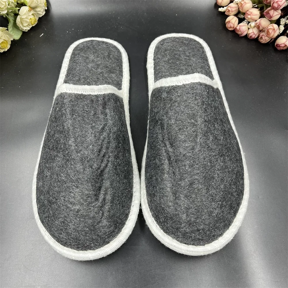 Customized foldable aviation slippers Terry slippers disposable hotel hospitality felt slippers