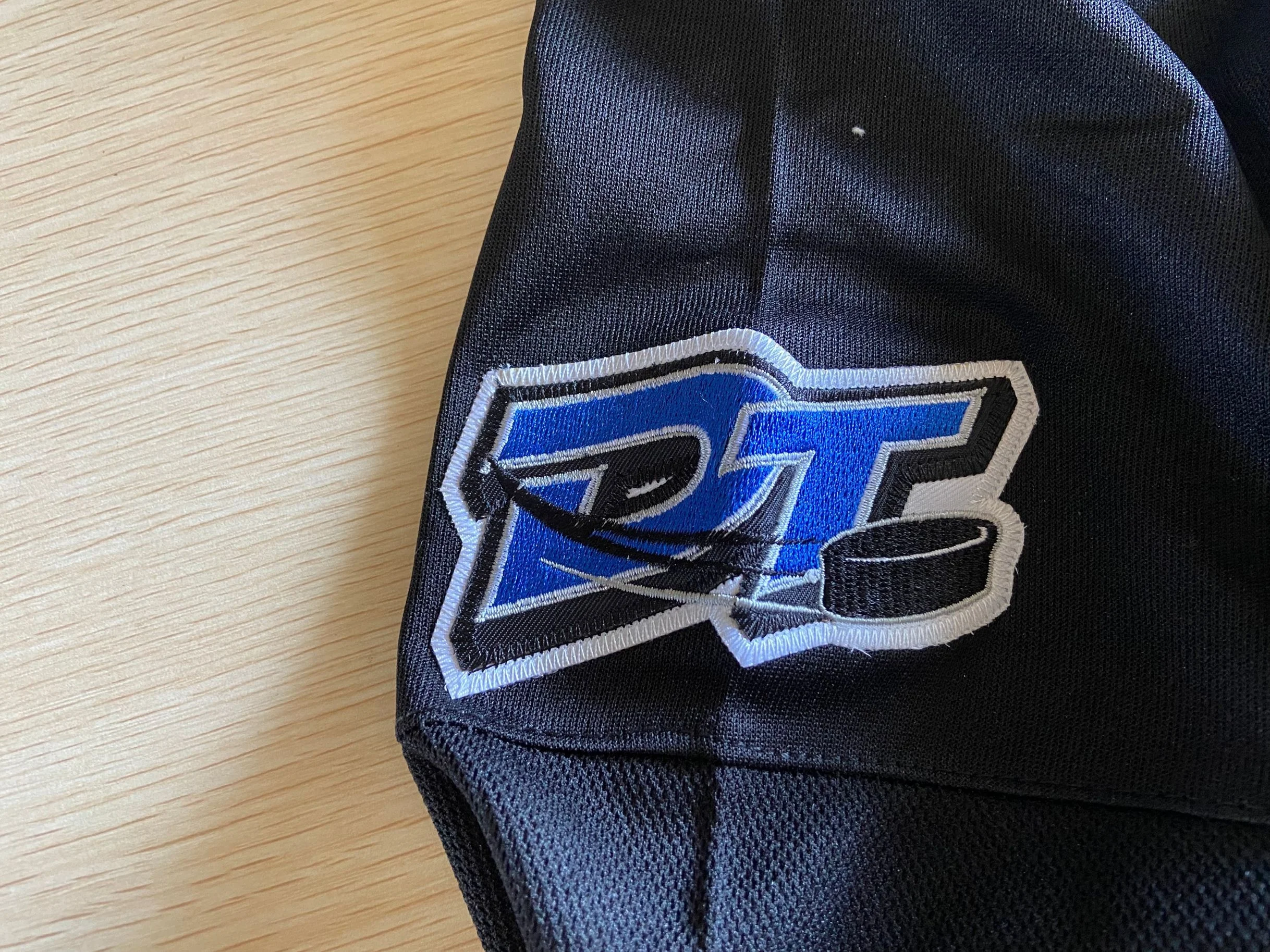 Custom DT  Danbury Trashers 2004-05 Jersey Black White Blue Full Tackle Twill custom hockey Jersey