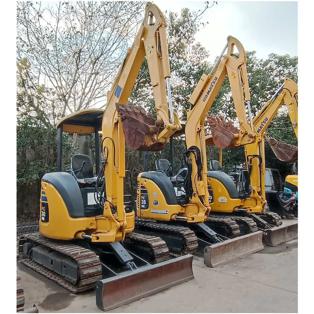 Komatsu PC30MR-2 3 ton mini hydraulic excavator Japan make on rubber tracks without cabin used excavator
