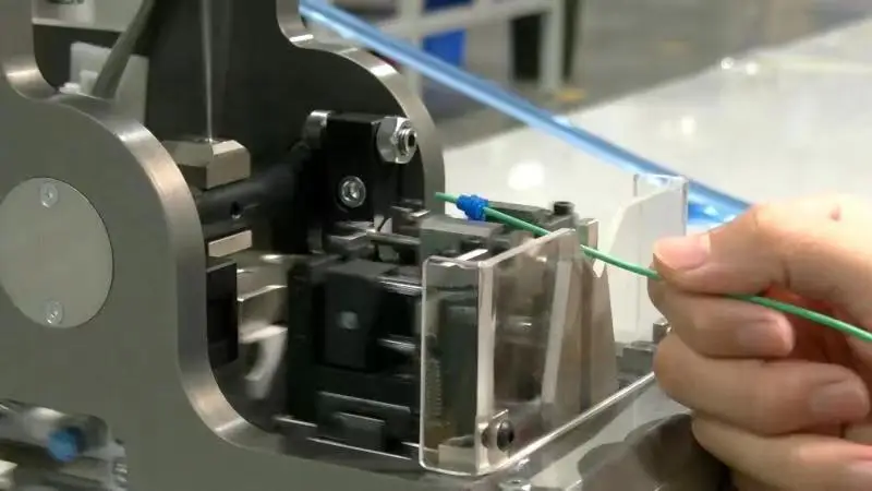 FSM-001 прямая с завода полуавтоматическая машина для опрессовки проводов