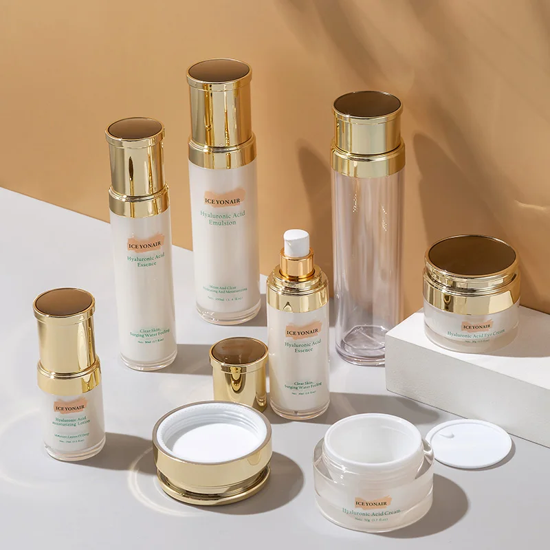 15ml 30ml 50ml 100ml 120ml 30g 50g Luxury gold plastic pressured pump spray acrylic airless cosmetic bottle series for skin care