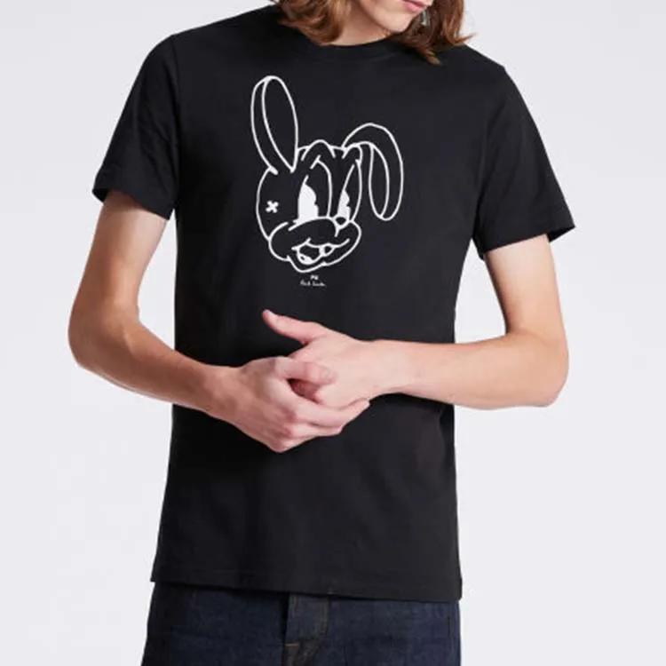 Features a graphic print on the front men t shirt casual sports t-shirt