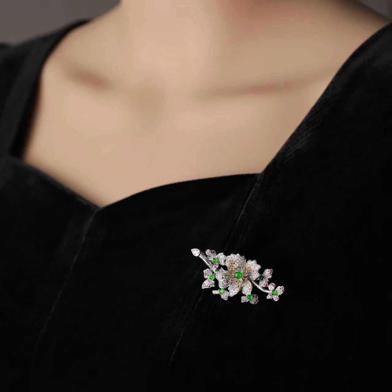 Customize Designer Luxury Jewelry Brooches For Women Zircon Inlay 925 Sterling Silver Jade Flower Brooch