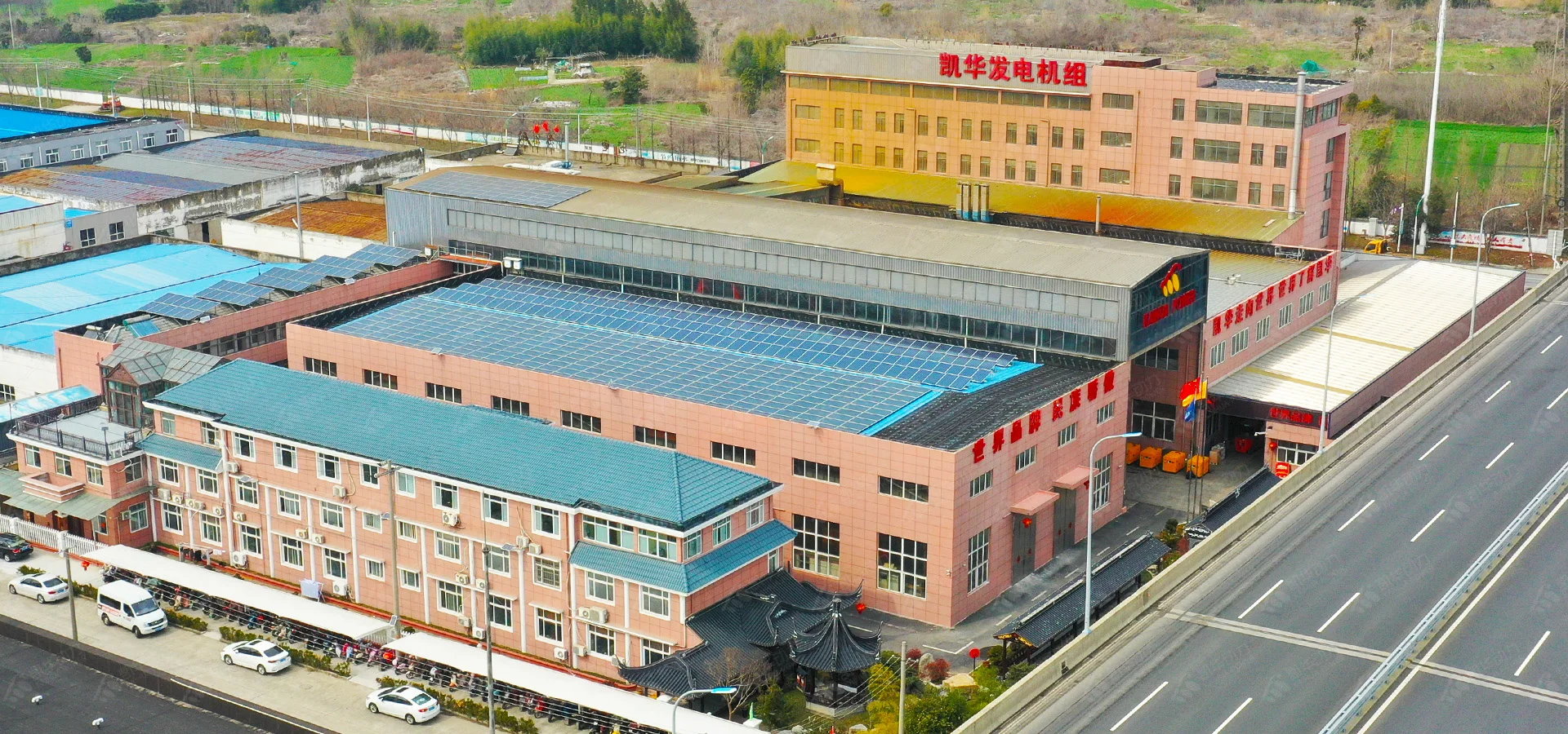 650KW 50 Гц/60 Гц дизельный генератор бесшумного типа с хорошим качеством KTA38-G2 супер двигатель CUMMINS perkins genset