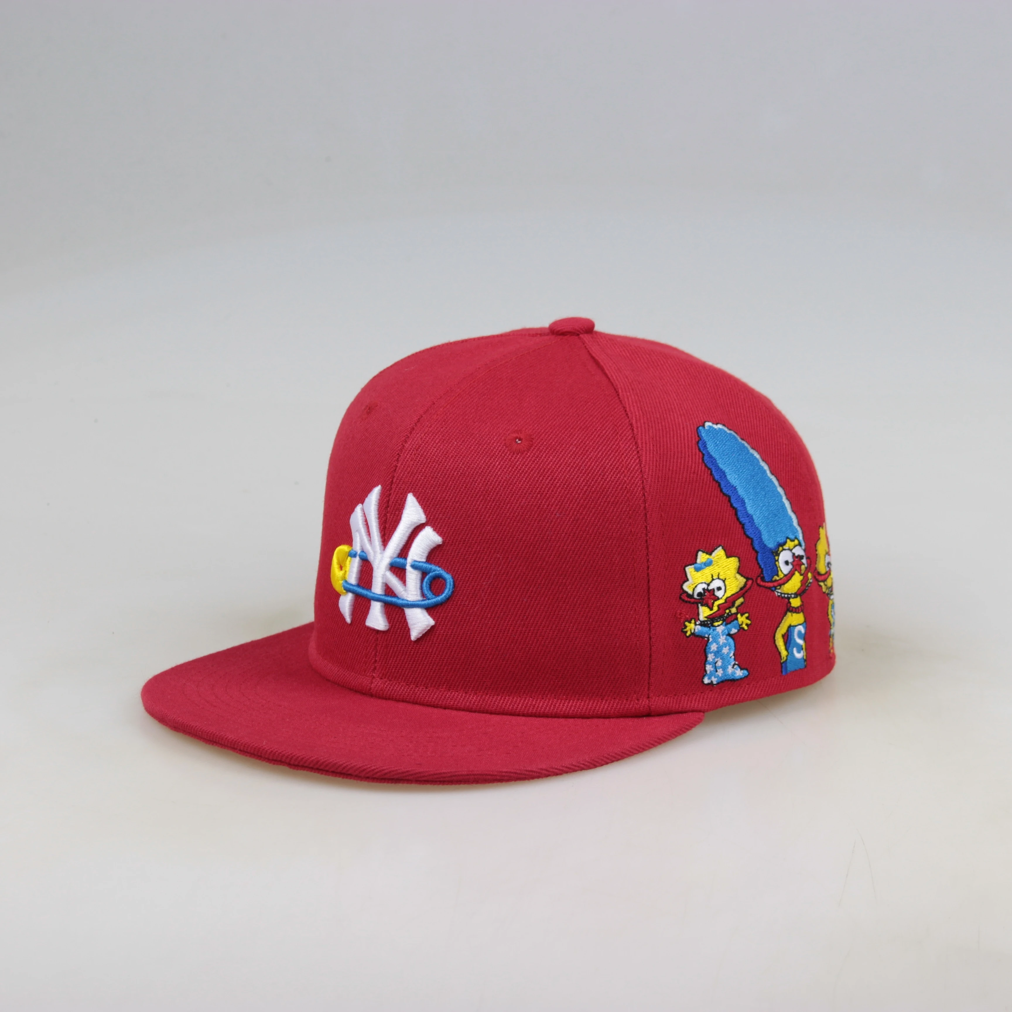 Customized high quality red comfortable hats and stylish fitted hats embroidered with logos