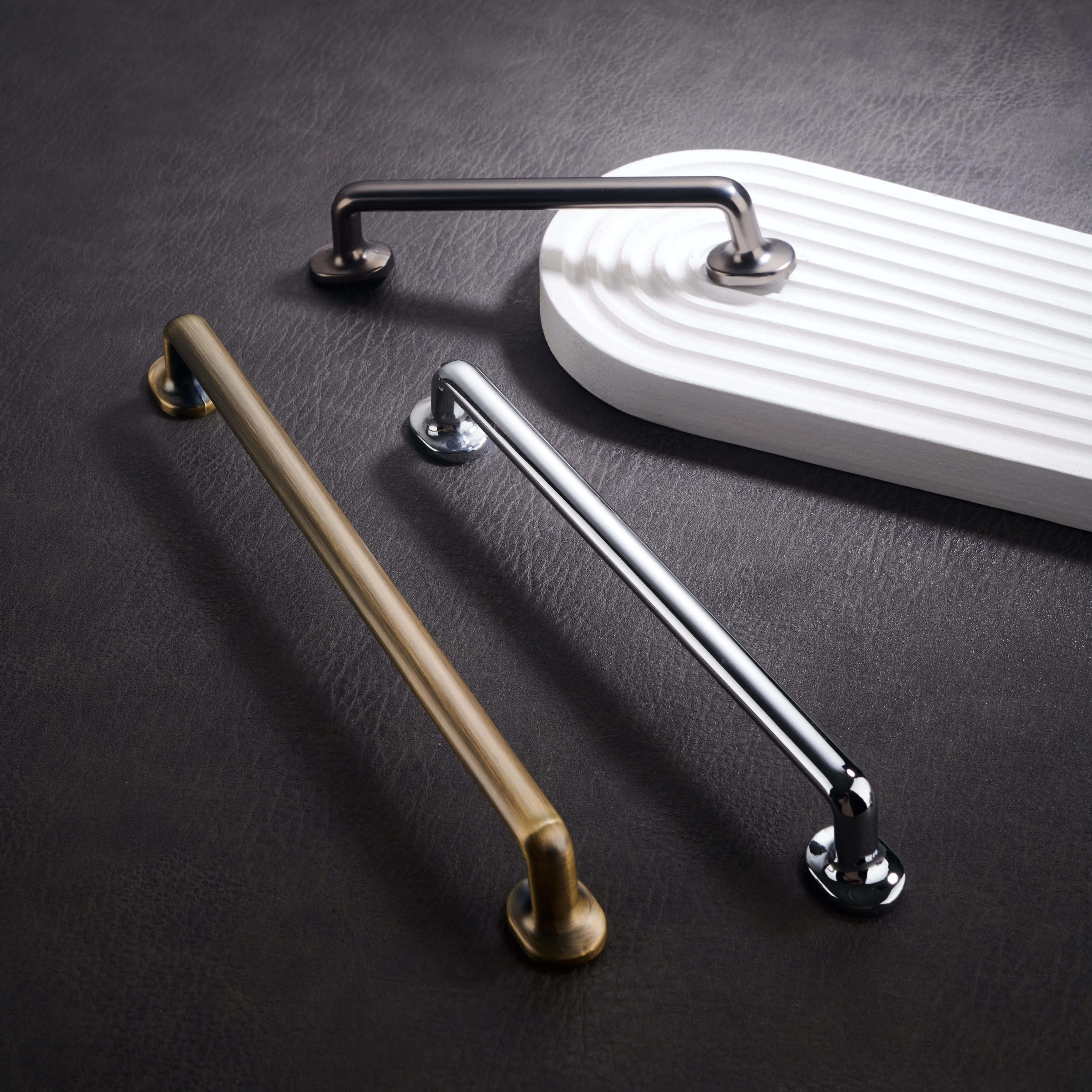 AKADA New Design Drawer Bronze Pull Knob Wardrobe Bathroom Cupboard Door Furniture Cabinet Handle