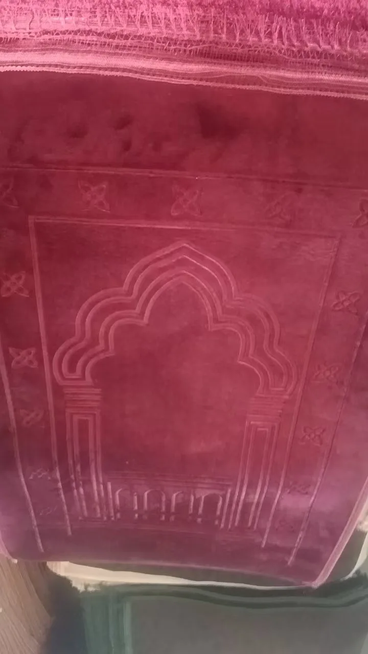 Very Soft Solid Color Prayer Mat Embossed Floor Mat Living Room Carpet Home Ethnic Style Prayer Mat Travel Prayer Carpet