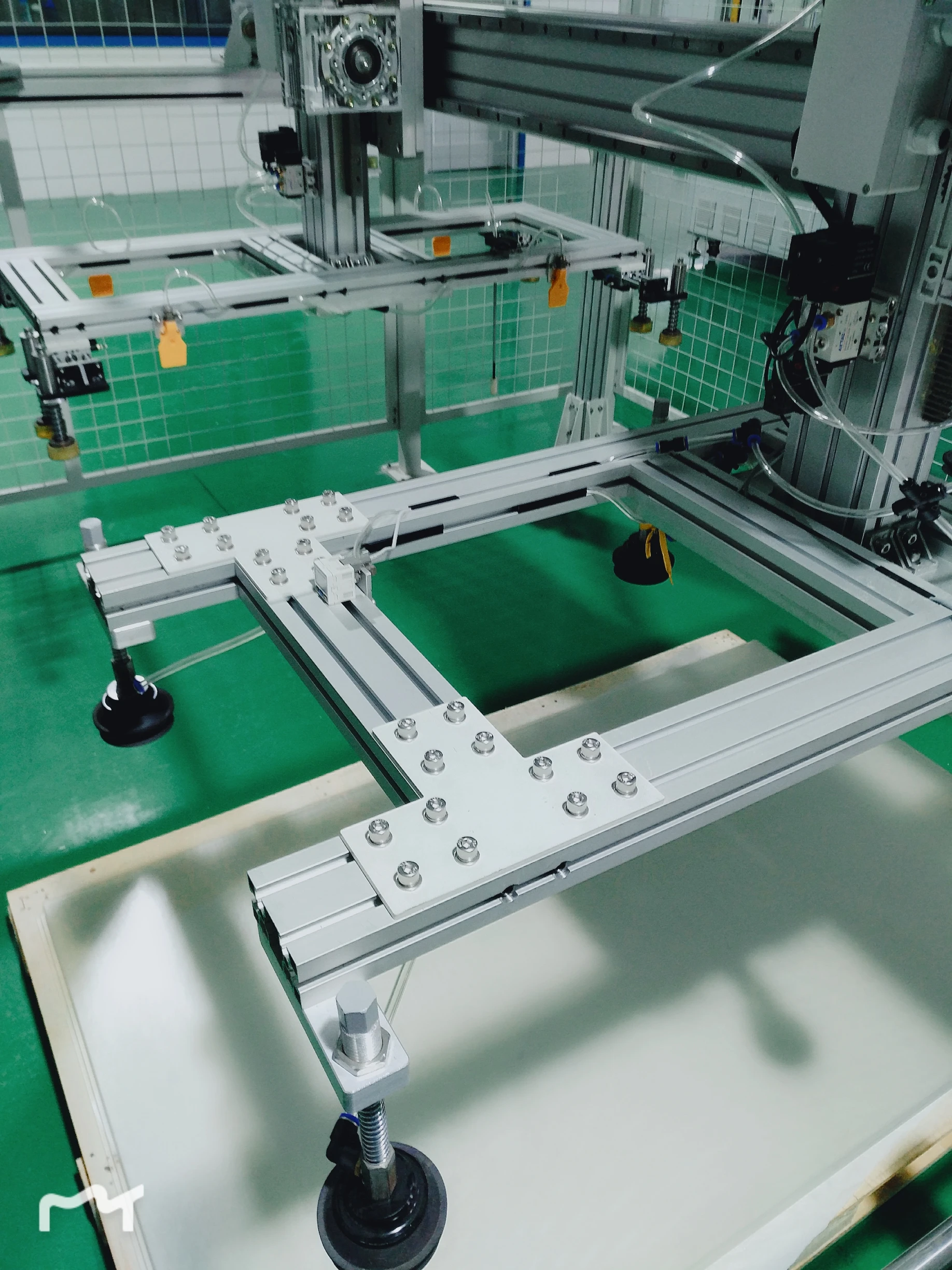 Radiant Yudian fully automatic solar panel assembly machine