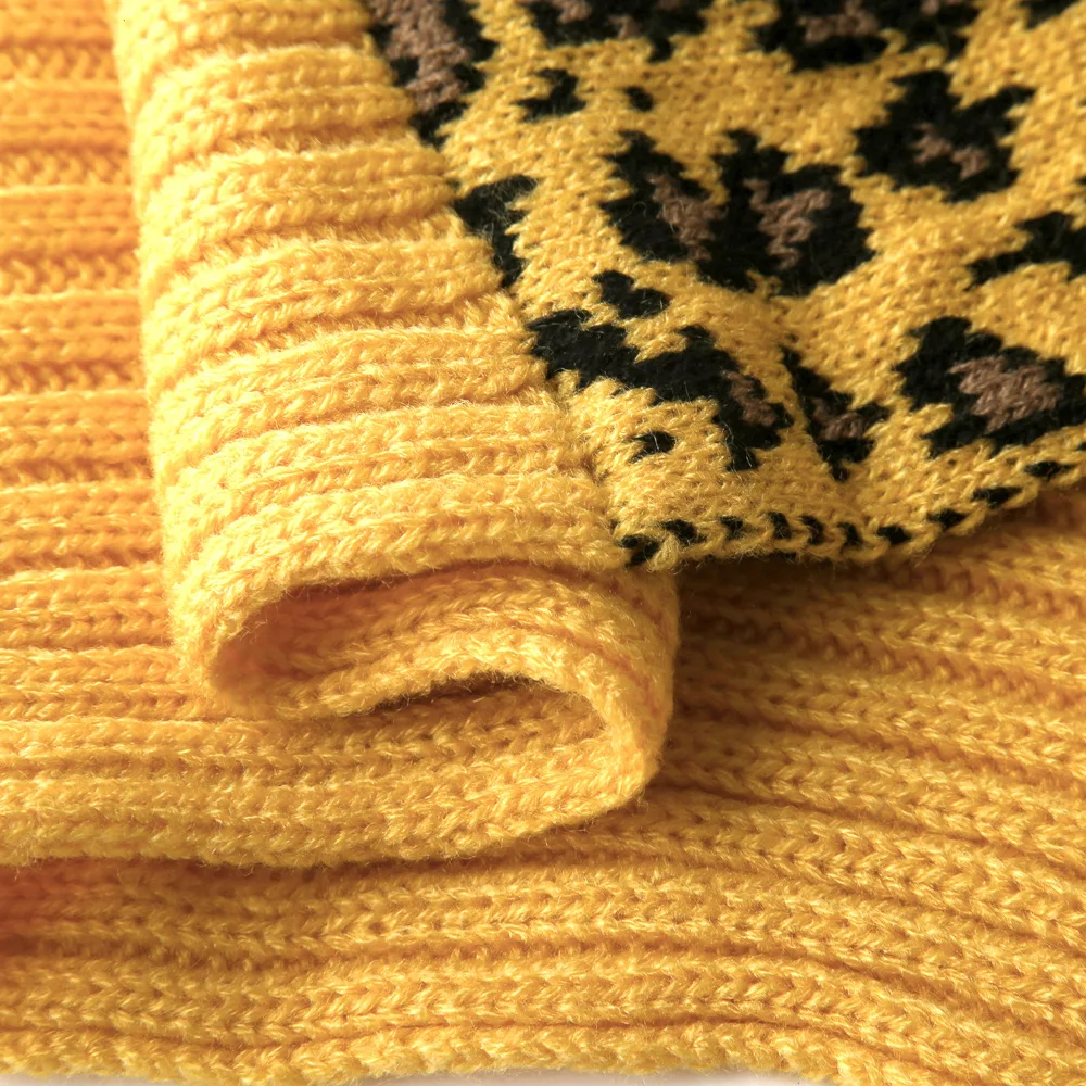 Wholesale custom Women Multi Color Cable Knit Soft Infinity Scarf
