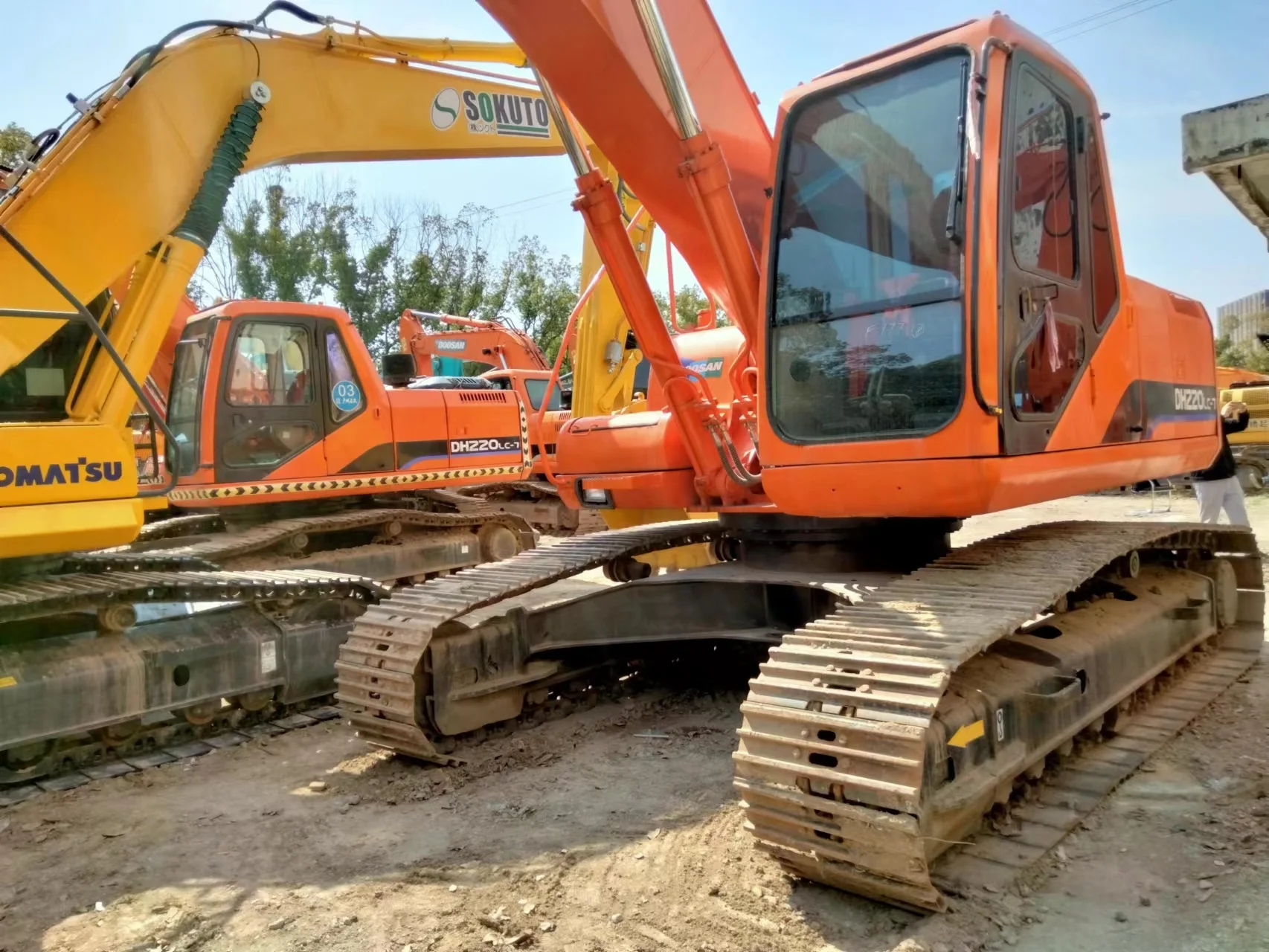 Doosan б/у dh220LC-7 экскаватор/Doosan 220 225 колесные экскаваторы doosan 220LC-7/215/220-7 гидравлический гусеничный экскаватор