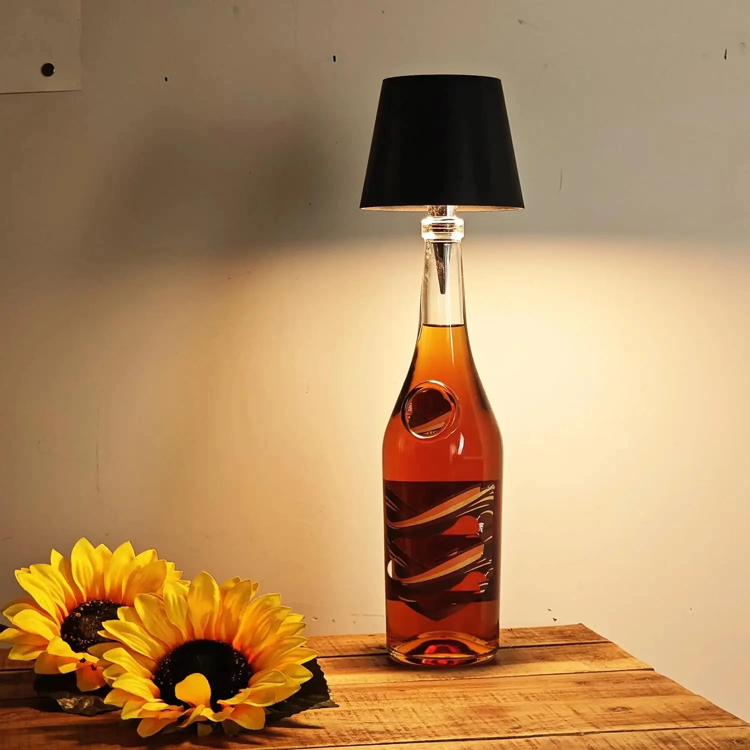 Restaurants Bar Rechargeable Cordless LED Wine Bottle Table Lamp with Touch Control Dimming for Party and Dining Ambiance