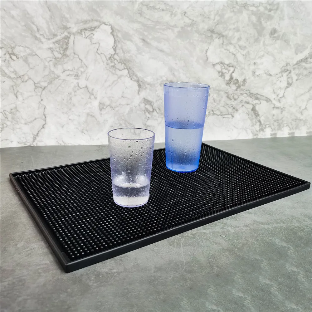 Bar accessories eco-friendly plastic TPR black rubber mat service mat