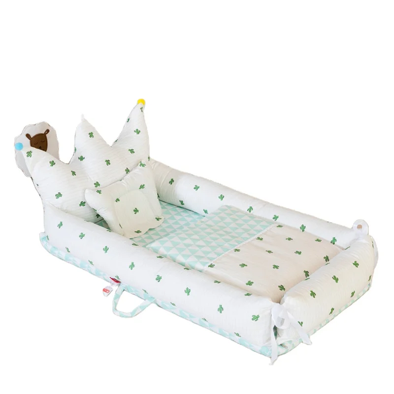 
Crown Shape with quilt newborn bionic bed nest baby sleep Portable baby bed in bed removable cribs 