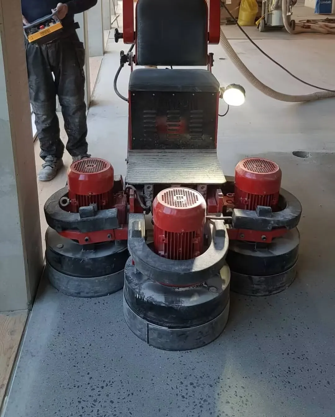 Крупногабаритное промышленное шлифовальное оборудование RONLON R1300 измельчитель для бетонного пола на заказ шлифовальные машины продажи