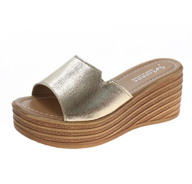 2021 wholesale Fashion women casual elegant outdoor Platform shoes ladies slippers