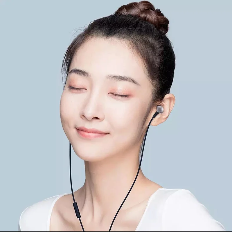 Original Xiaomi Capsule Headphones 3.5mm In-Ear Stereo Headset With Microphone Wire Control Earphones For Game Music Movie