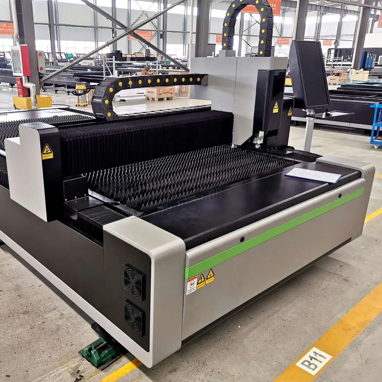 Промышленный лазер 1000 Вт Cnc, лазерная резка листового металла и дерева