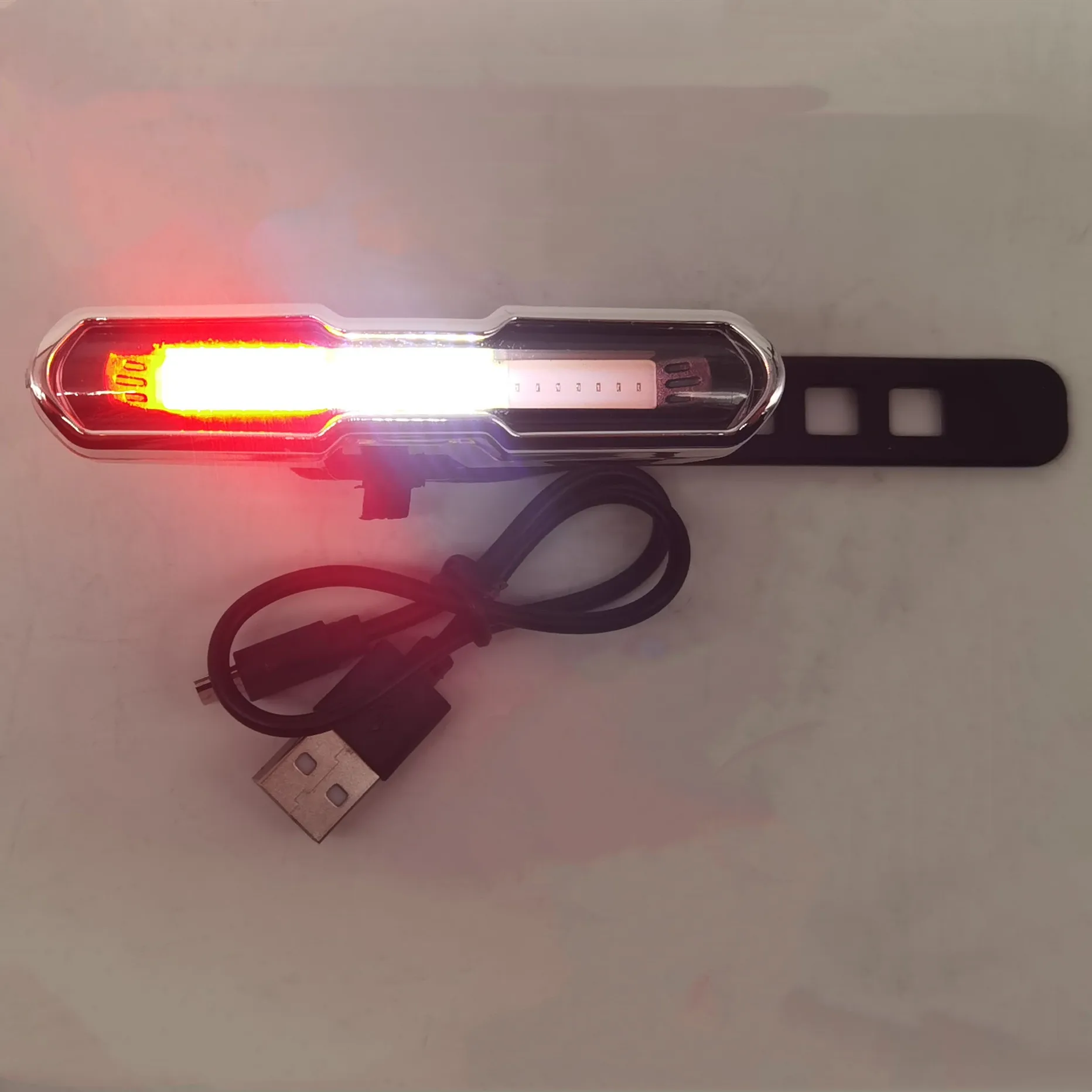 Велосипедный задний фонарь с USB-зарядкой трехцветный предупреждающий для ночной езды на велосипеде оснащен вспышкой