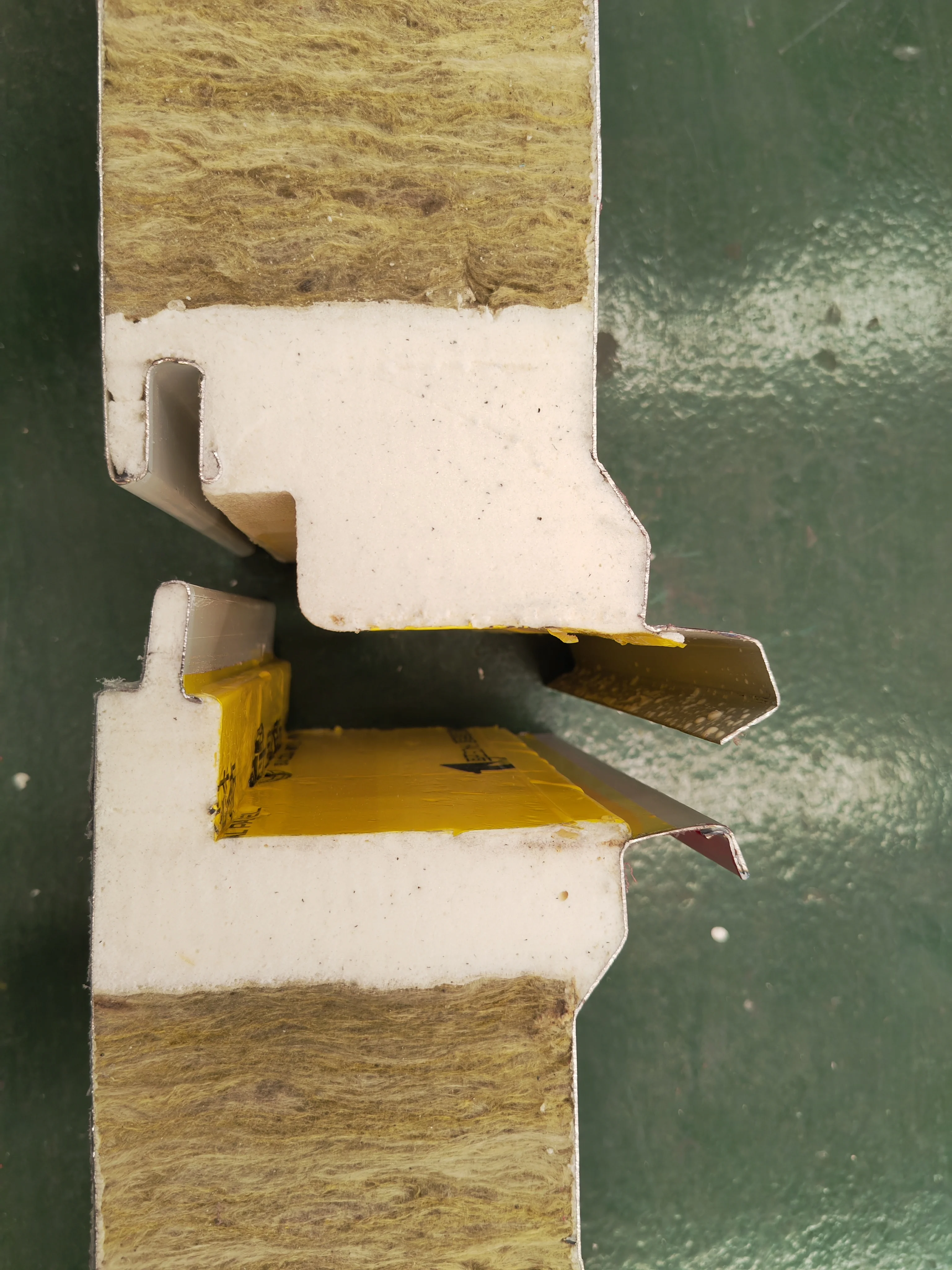 Polyurethane Sandwich Panels for Sale EPS Sandwich Panels Insulated PU Roof Sandwich Panel Movable Wall PU + Color Steel Sheet