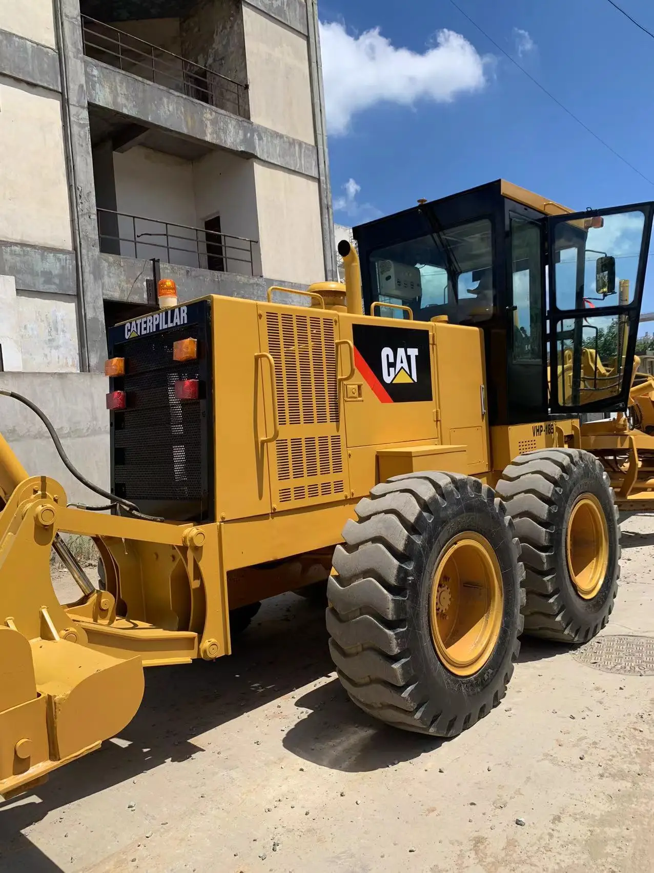 Б/у строительная техника CAT caterpillar 140H 140G 140K 120H