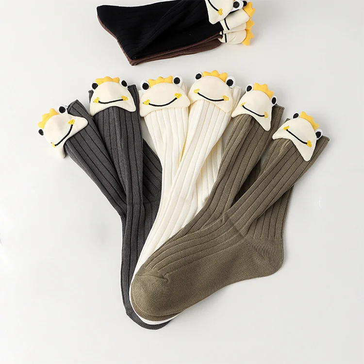 Autumn and winter 3d cute cartoon frog womens fashion long warm thick socks