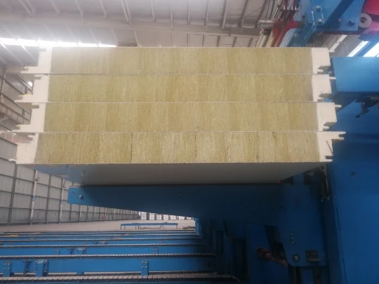 Steel Structure Warehouse Fireproof Acoustic Rock Wool With PUR Sealing Sandwich Panel
