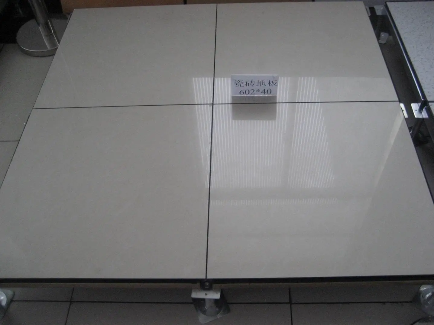 Ceramic finish raised flooring panel / accessories for hotel