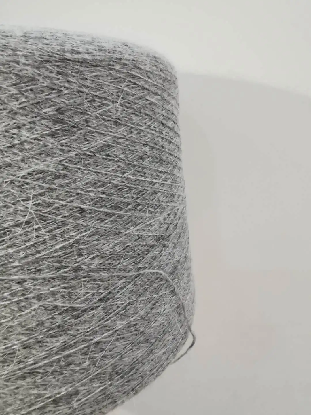 Multifunctional Eco-Friendly 50% Angora Long Mink Hair Yarn Rich In Color For Weaving