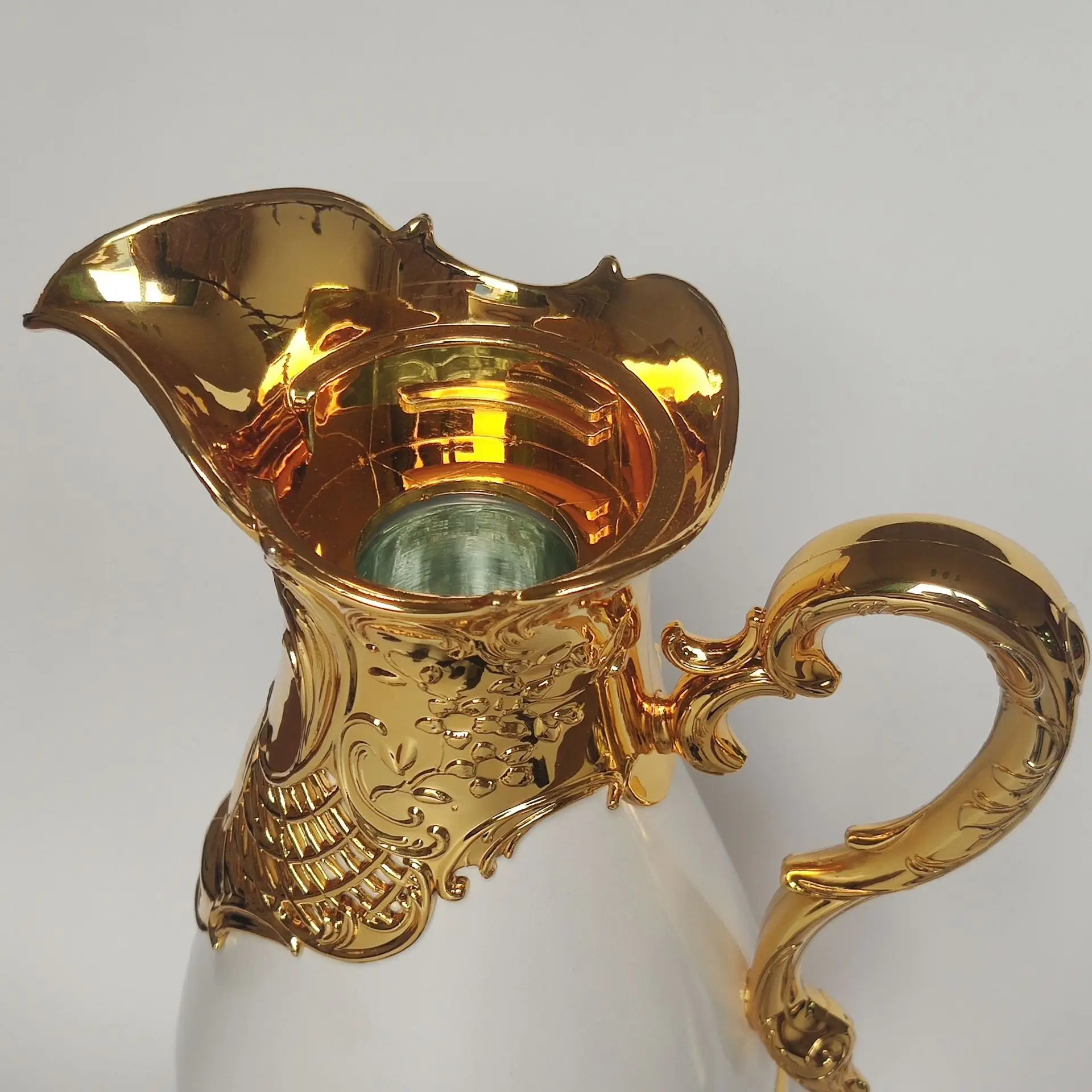 0.5L/0.8L Stainless Steel Dallah with Decorative Gold Plating Vacuum Insulated Thermos Flask Arabic Coffee Pot Home Party Use