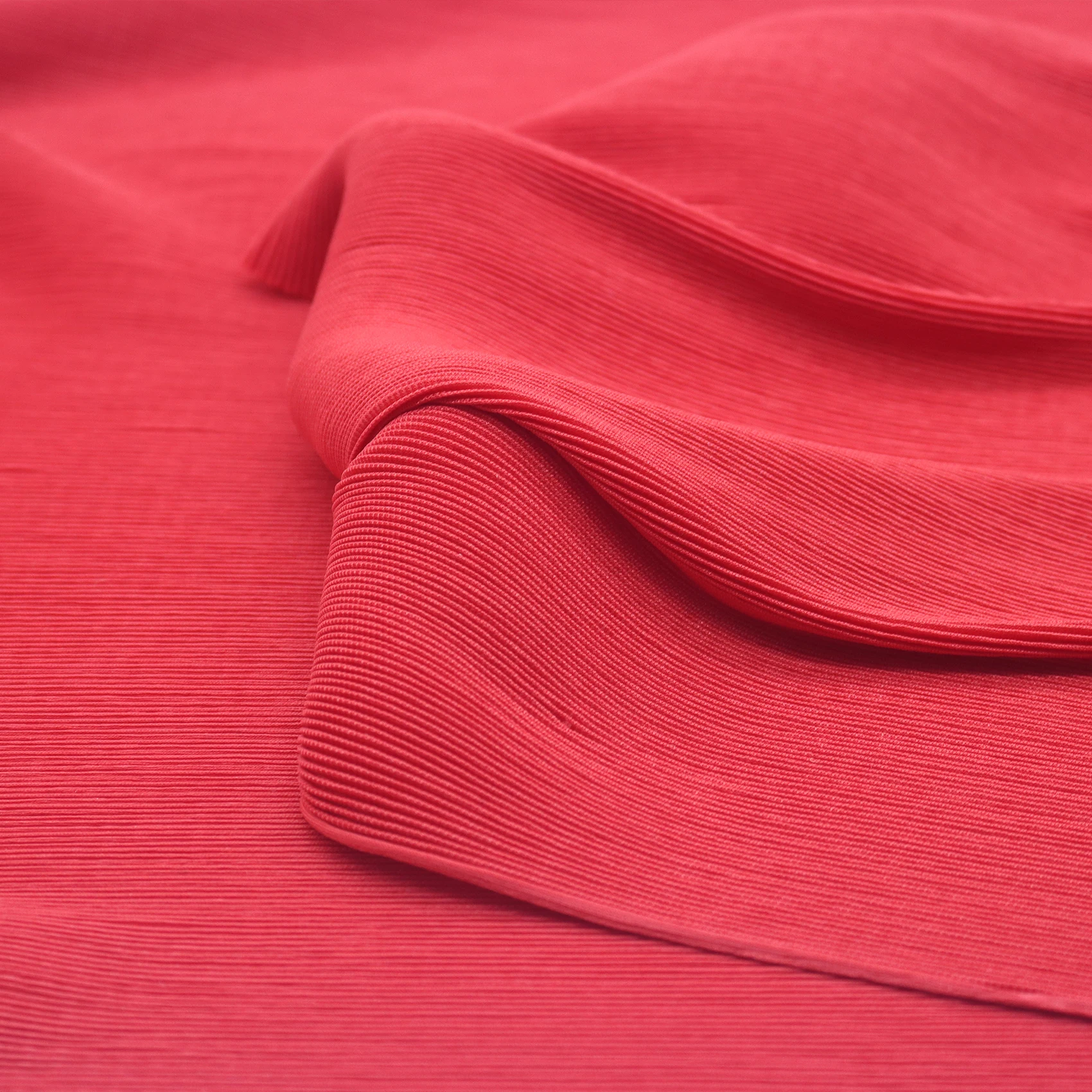 
Crinkle Fabric Red Mesh Fabric Custom Color for Women Coat Skirt and Garment Clothes Lining fabric 
