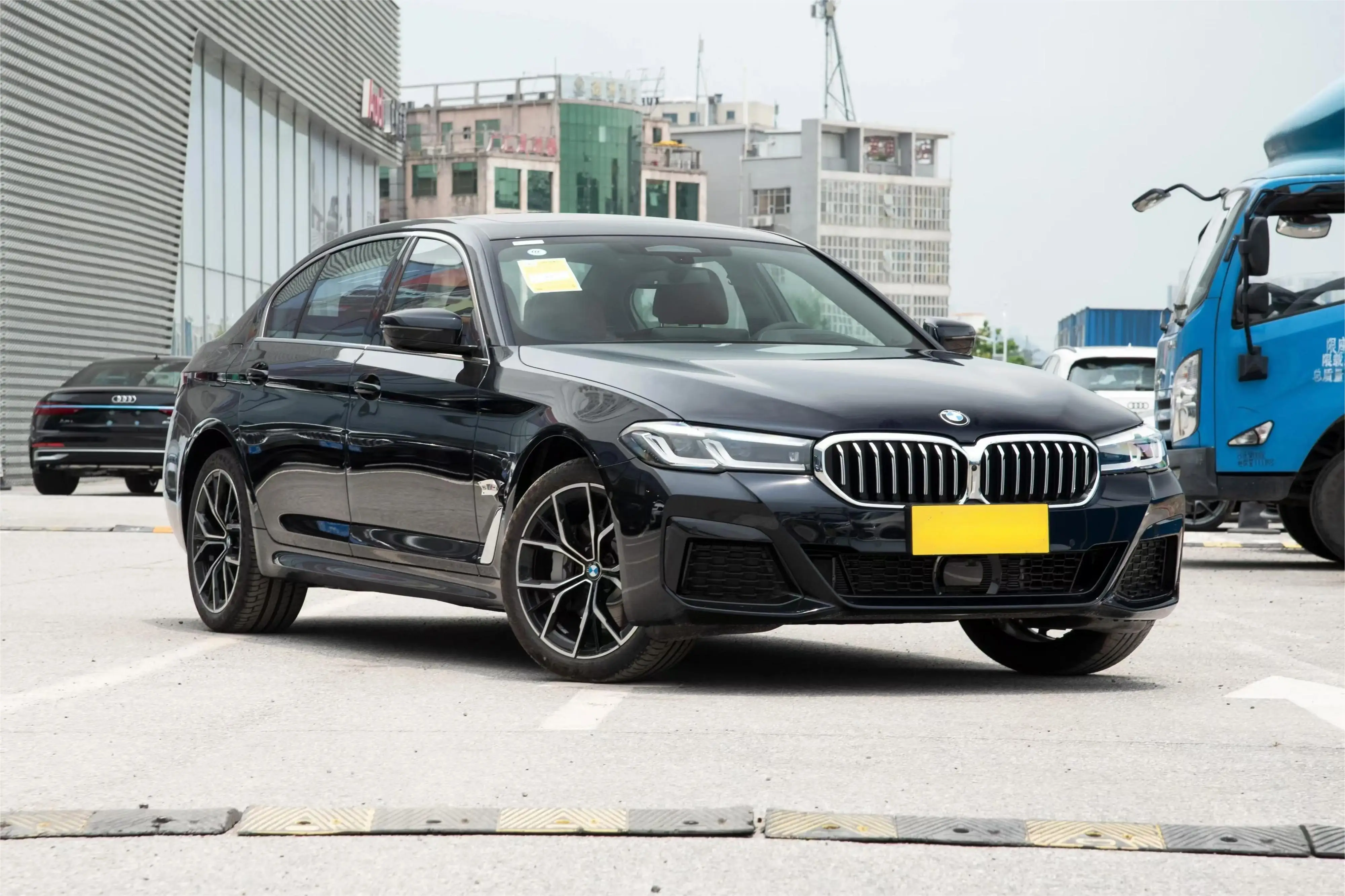 2024 bmwchina 5 серии седан 530Li новая модель 4-дверный 5-местный классический спортивный автомобиль левое рулевое управление автоматический Euro VI AWD