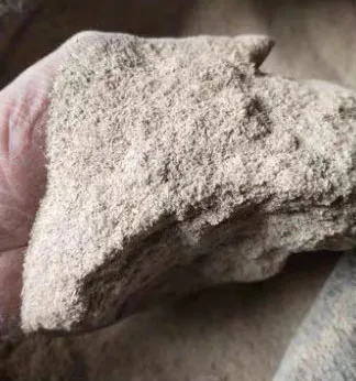 Low Price Large Capacity Mobile Diesel Wood Chips Machine Wood Chipper Wood Crusher