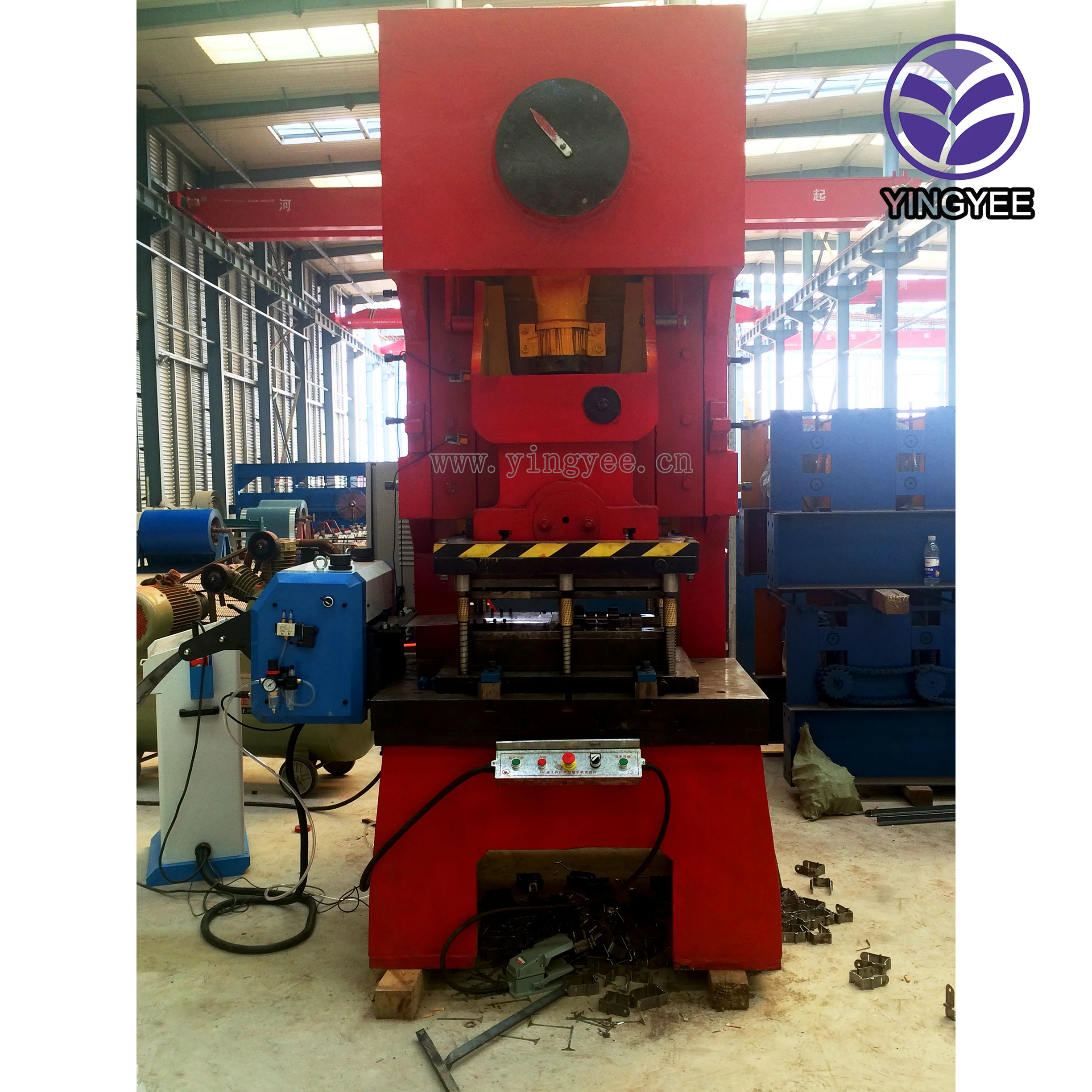 Construction Material Punching Machine High Efficiency Machinery for Material Processing