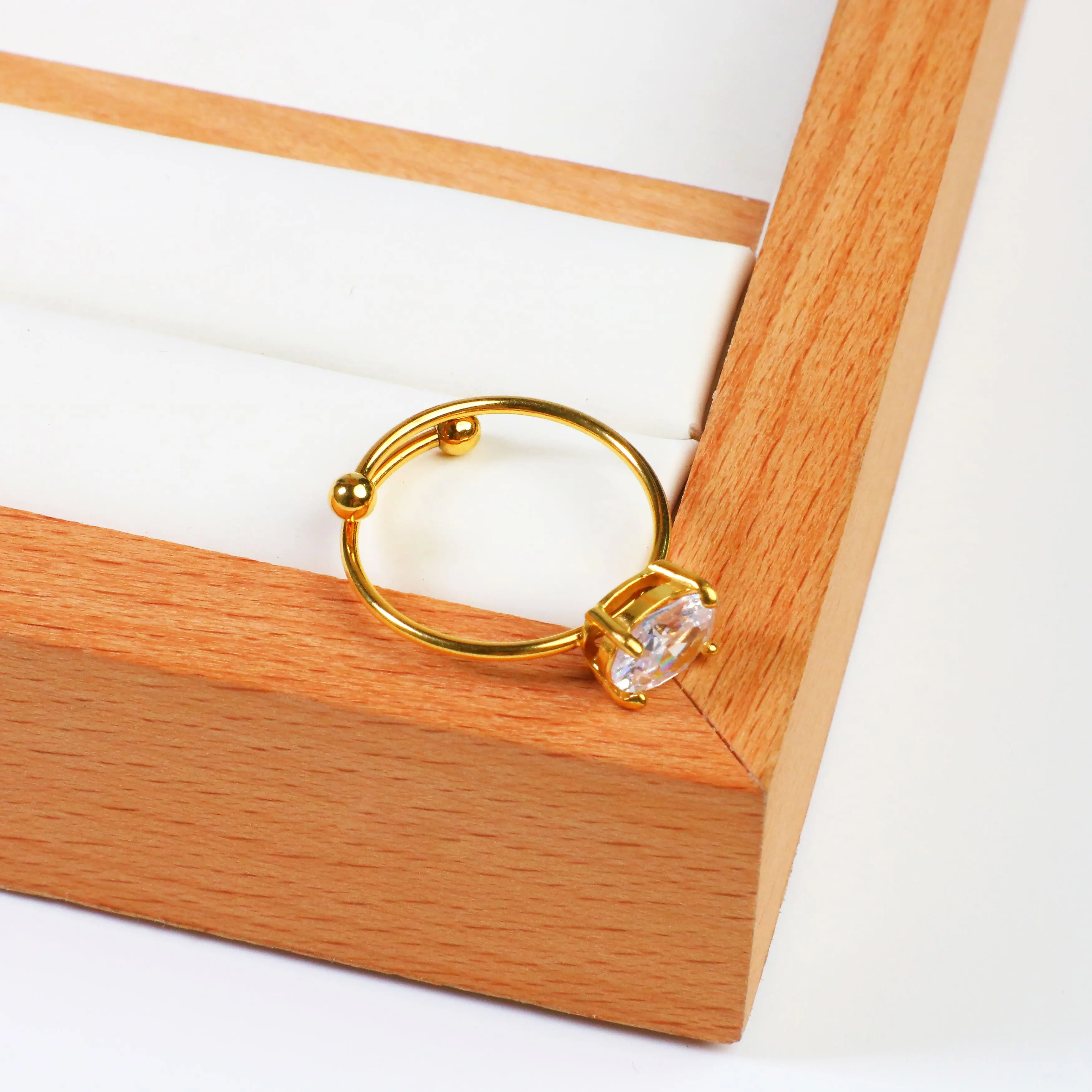 Классический дизайн изящные кольца на палец Cz нержавеющая сталь 18K позолоченное кристаллическое регулируемое кольцо