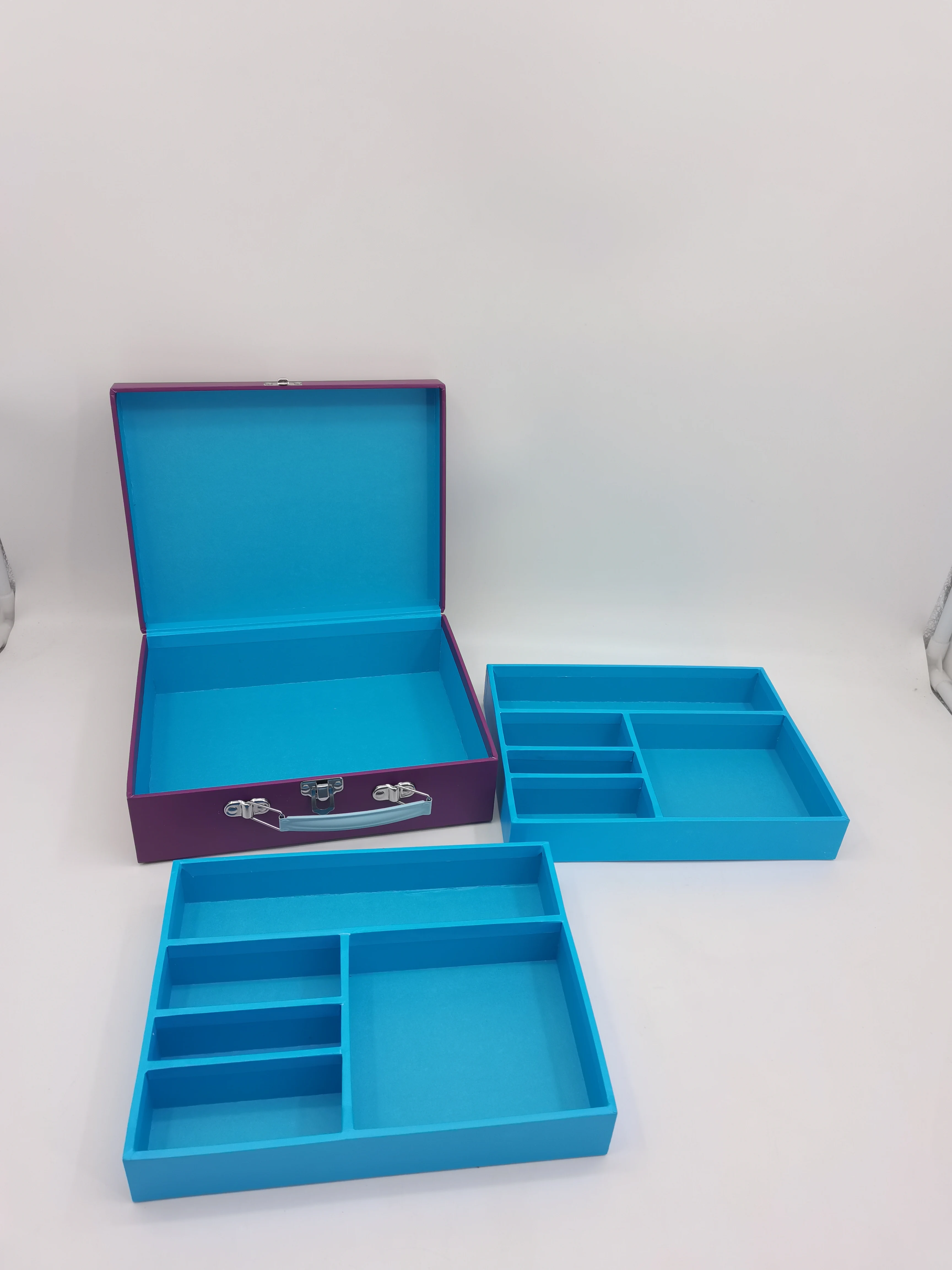 Manufacturer Cardboard Suitcase Packaging Box Red Color Custom Paper Kraft Pink Paper Gift Box with Magnetic Lid Handle Shopping