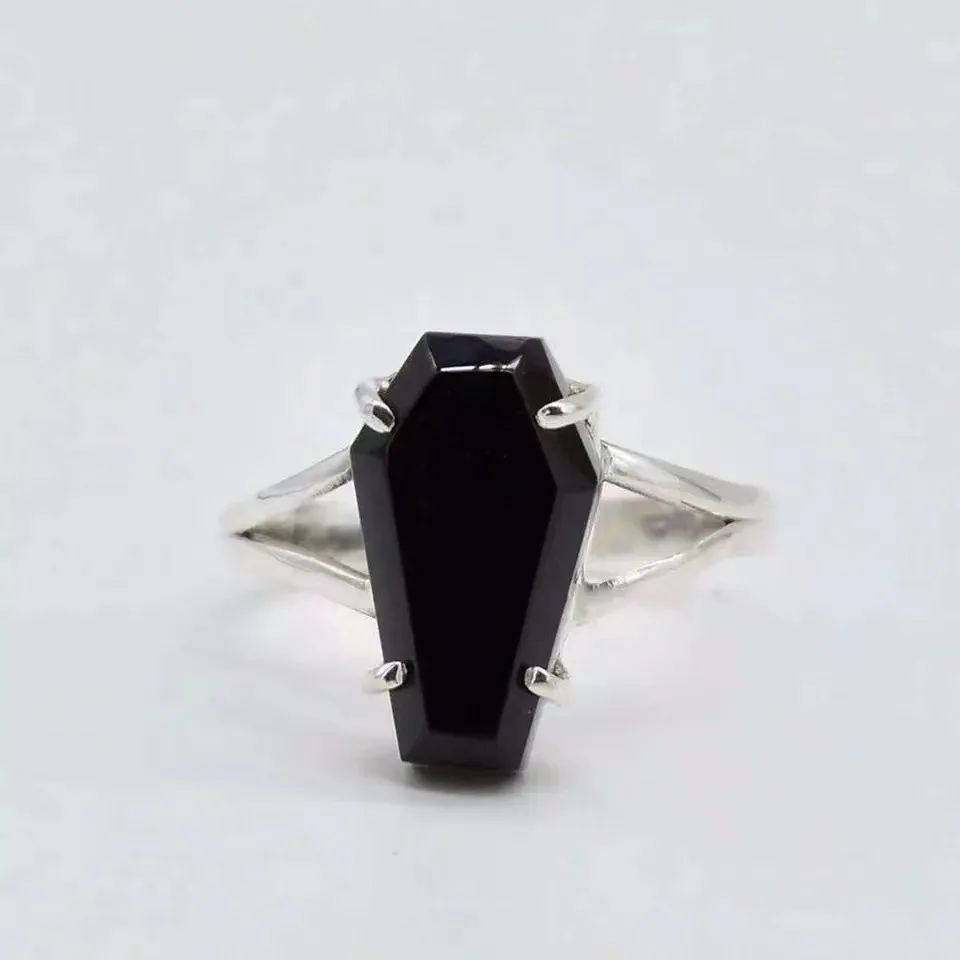 2024 Vintage Vampire Halloween Punk Gothic Black Imitation Zirconium Coffin Rings Party Jewelry Gifts for Women