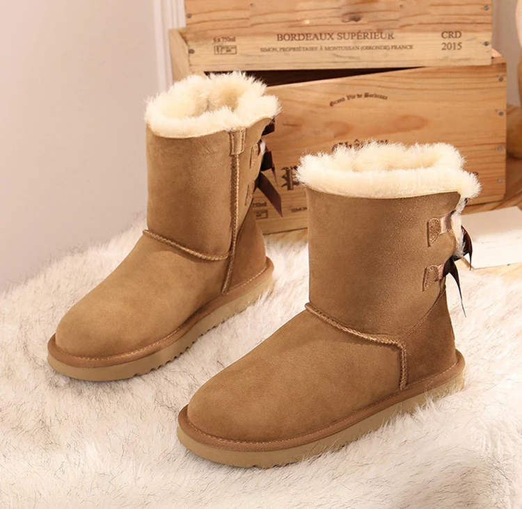 Wholesale Outdoor Shearling Sheepskin Boots Rhinestone Bow Mid-tube Winter Warm Real Fur Snow Boots For Women