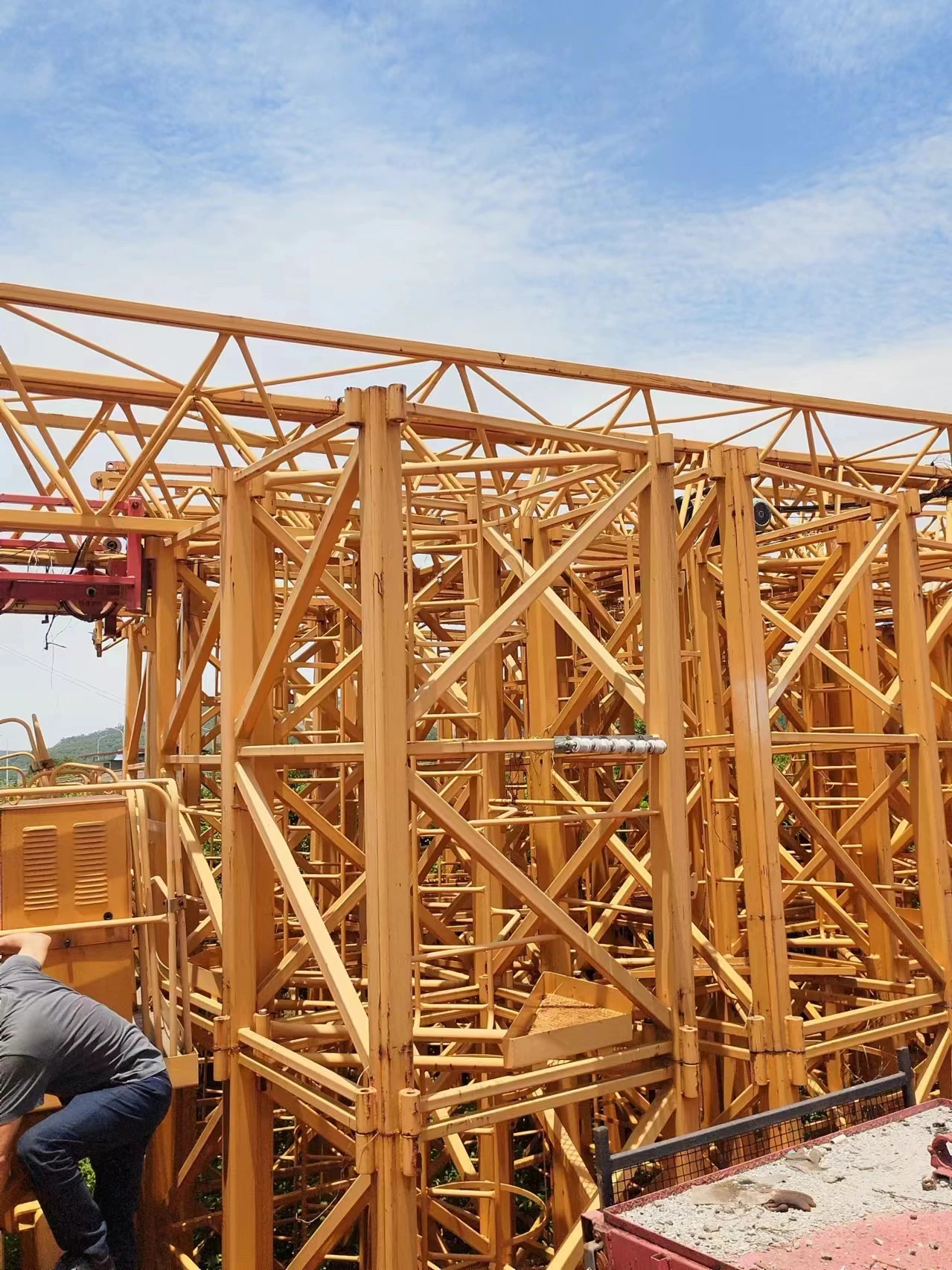 well-sale good price of China brand used tower crane for construction flat top
